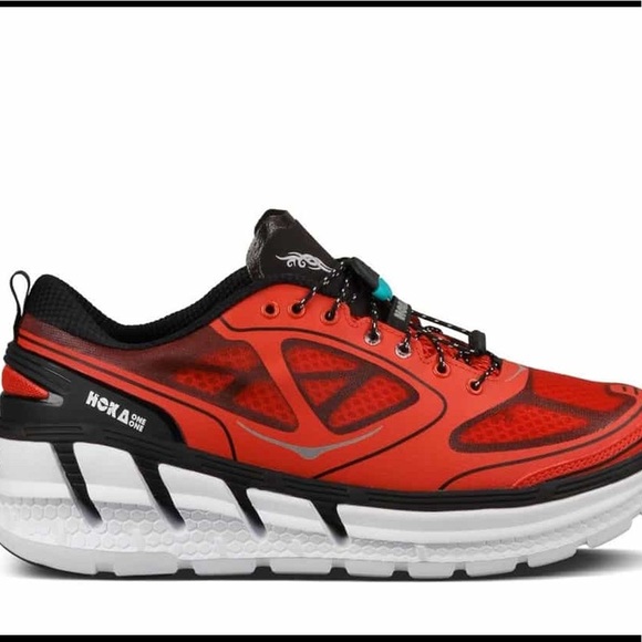 hoka conquest
